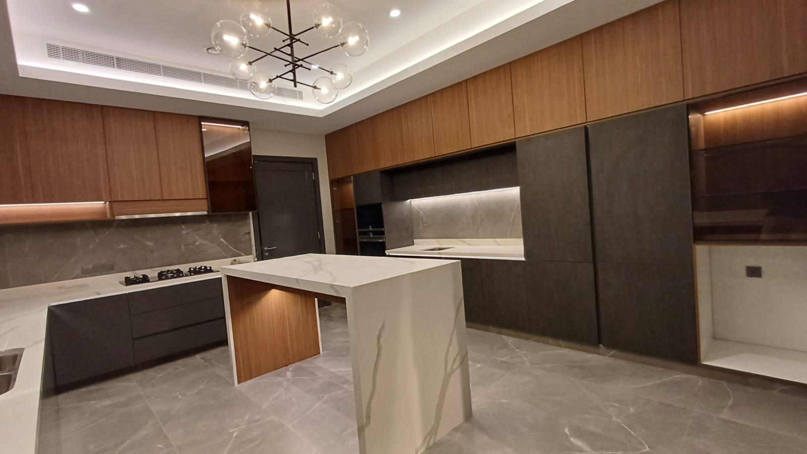 W28 Emirates Hills image 5